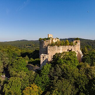 Blick auf die Burgruine Landsee (c) Burgenland Tourismus | stills & emotions. Blick auf die Burgruine Landsee (c) Burgenland Tourismus | stills & emotions.