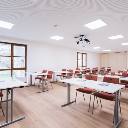 Seminarraum 2 in der Burg Schlaining. Seminarraum 2 in der Burg Schlaining.