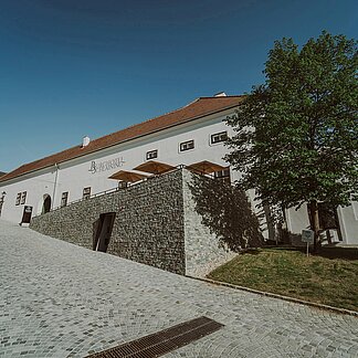 Außenansicht vom Burghotel Schlaining. Außenansicht vom Burghotel Schlaining.