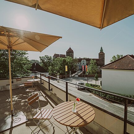 Sonnenterrasse im Burghotel Schlaining. Sonnenterrasse im Burghotel Schlaining.
